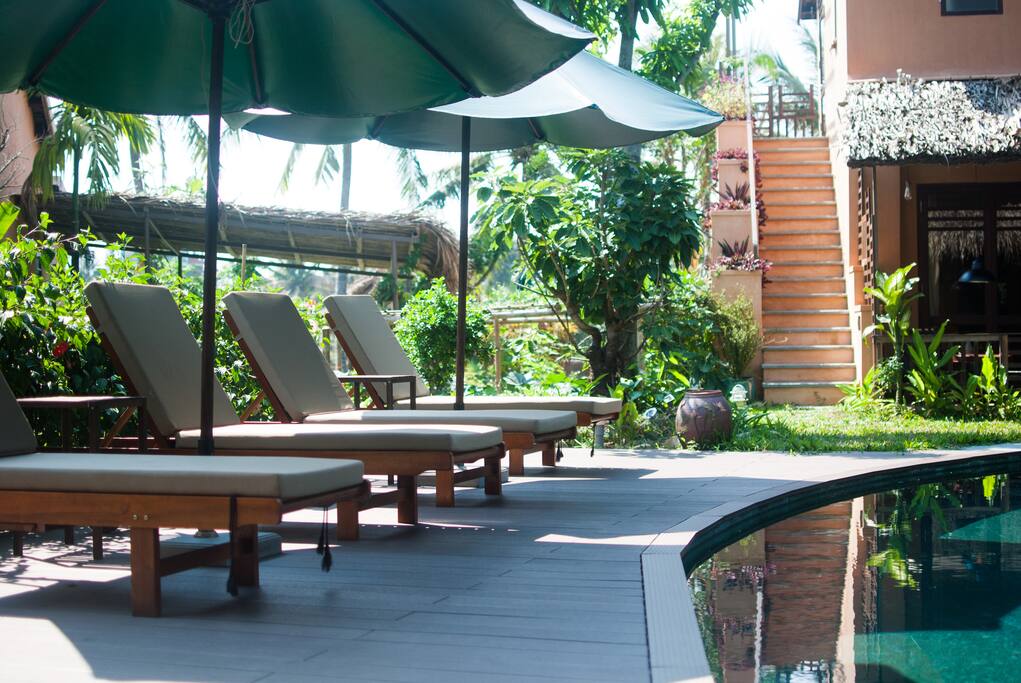 An Villa's Pool deck