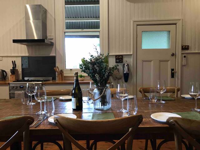 Elmview House and Apartment on Symons. gallery image 5