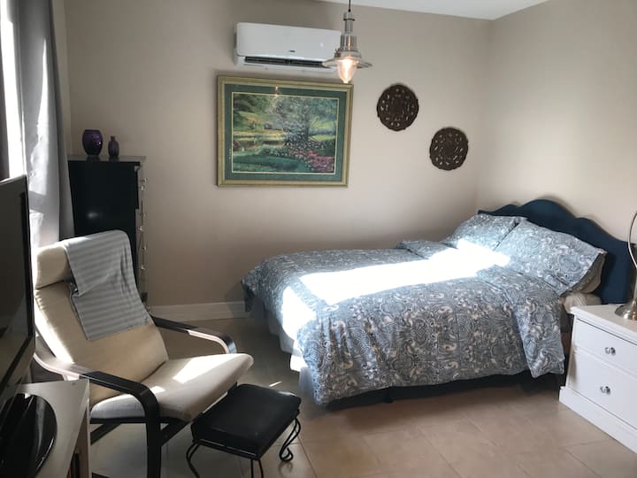 Caliente, Land O' Lakes Vacation Rentals & Homes Land O' Lakes, FL