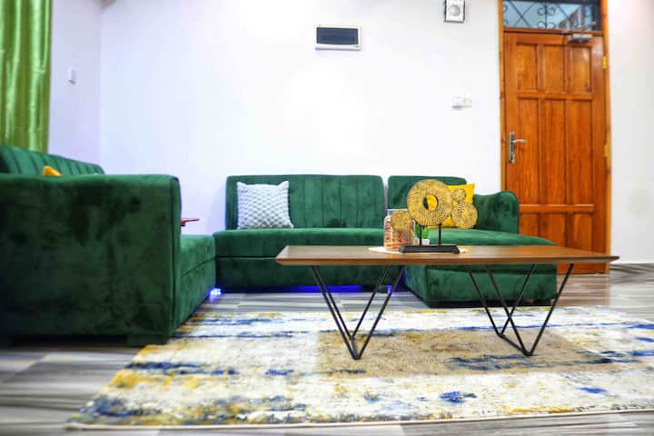 Selestina's Cozy 3 Bdrm Hideaway - 다르에스살람