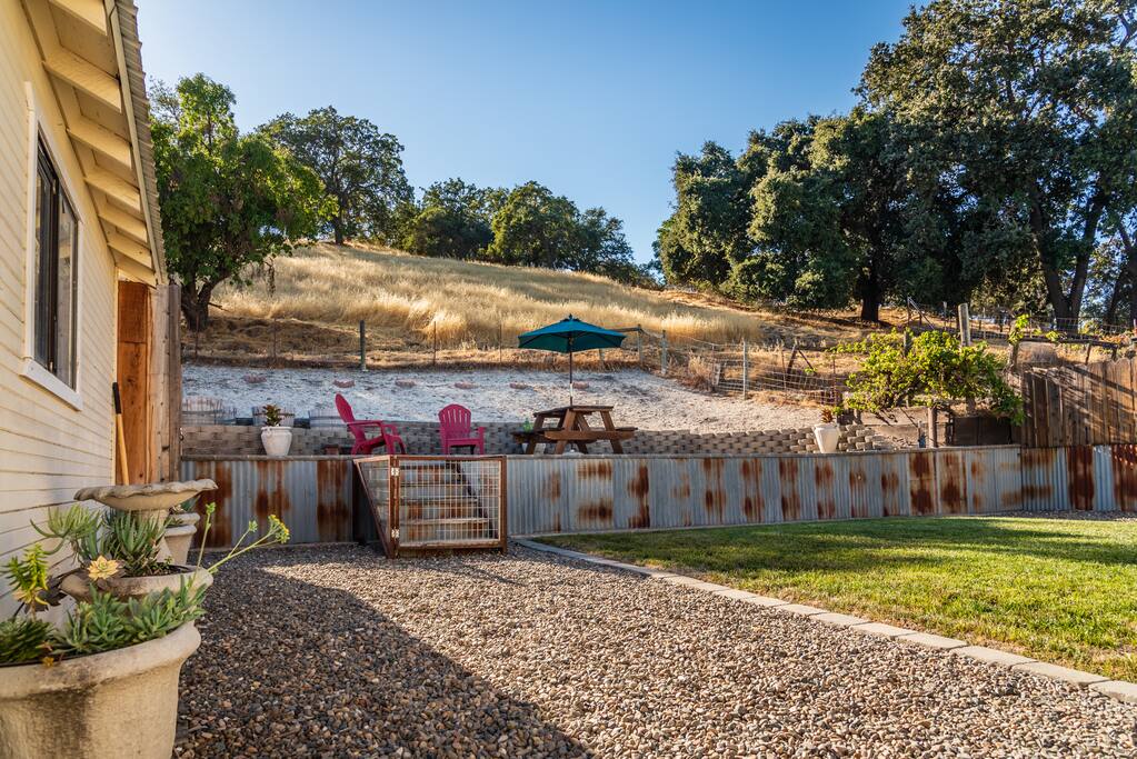 Spacious Outdoor Area with a Picnic Table