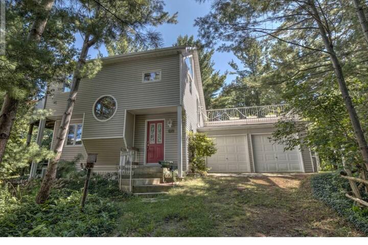 Airbnb Lambton Shores Vacation Rentals Places To Stay