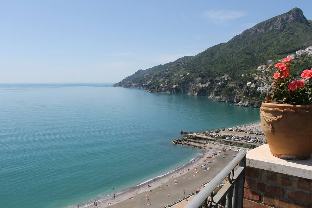 vista sulla spiaggia di Vietri sul Mare