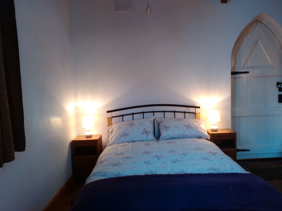 Double bed, electric blanket.