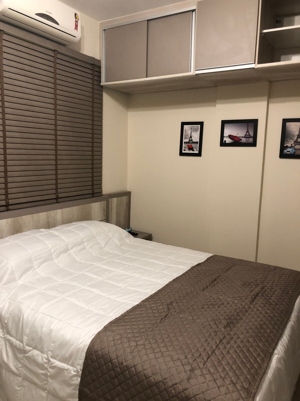 غرفة نوم مزدوجة بحجم كبير