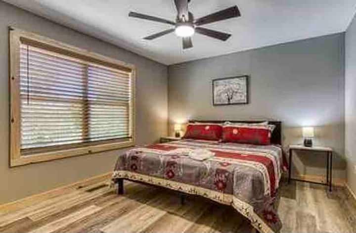 საძინებელი 1