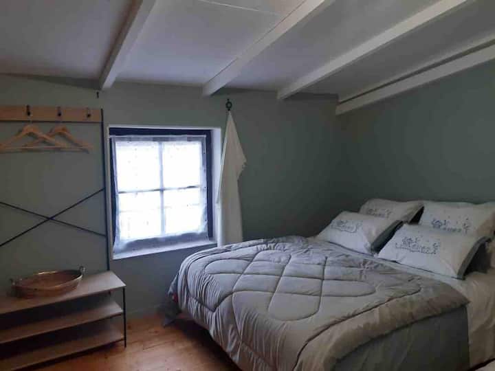 Chumba cha kulala cha 1 x 160 c na TV ya smart 