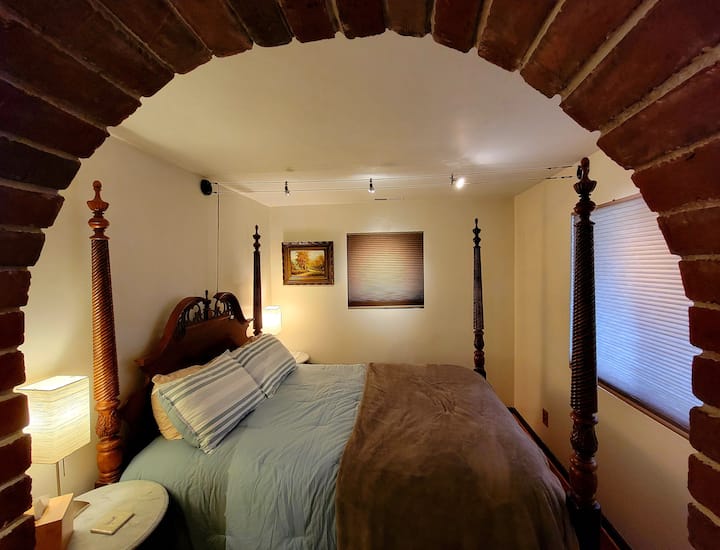 Royal Suite at White Lotus Eco Spa Retreat Apartments for Rent in