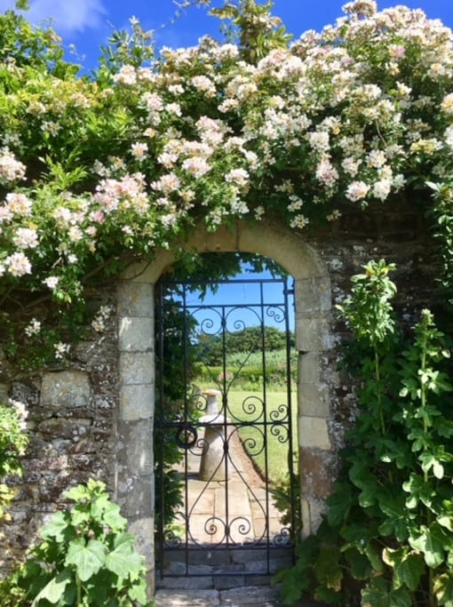 Peaceful gardens surrounding Wickham Manor