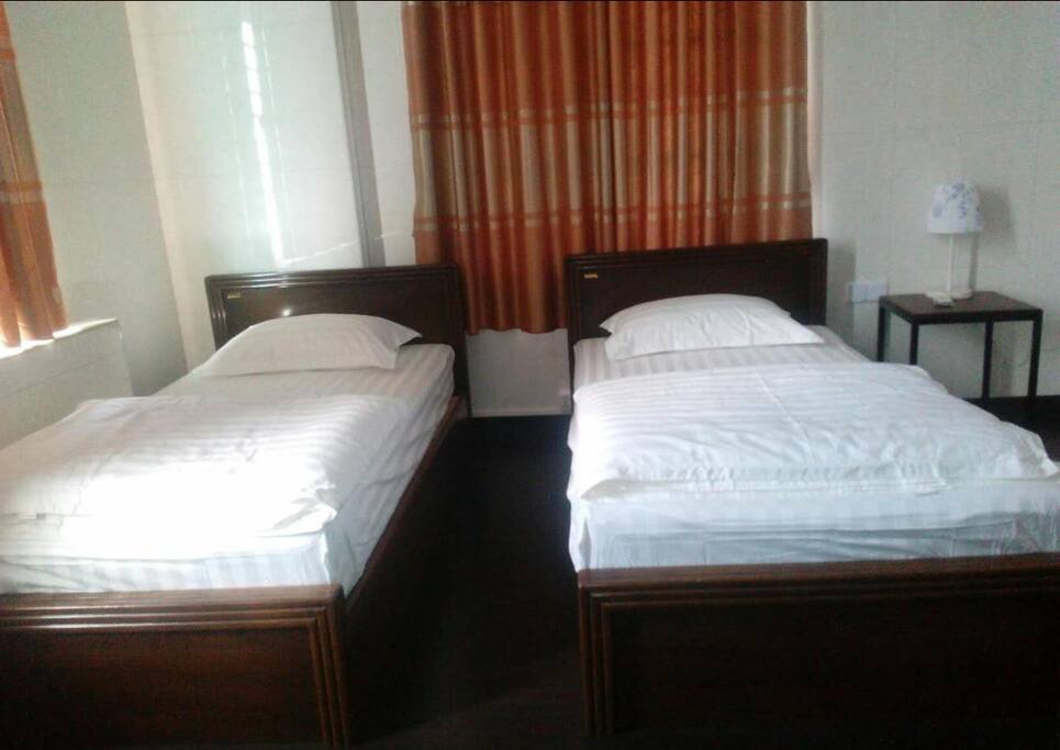 Comfortable rooms with nice beds and shower facilities