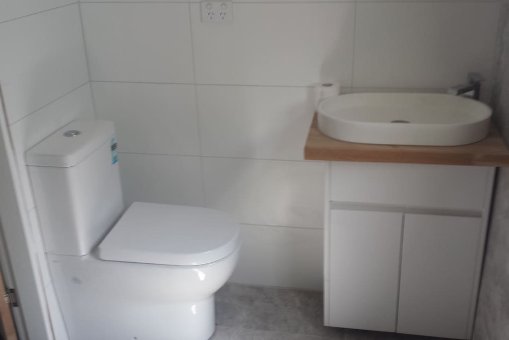 Full bathroom includes shower recess all new