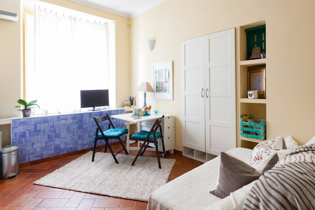 living with sofa bed 160x190, tv and wifii