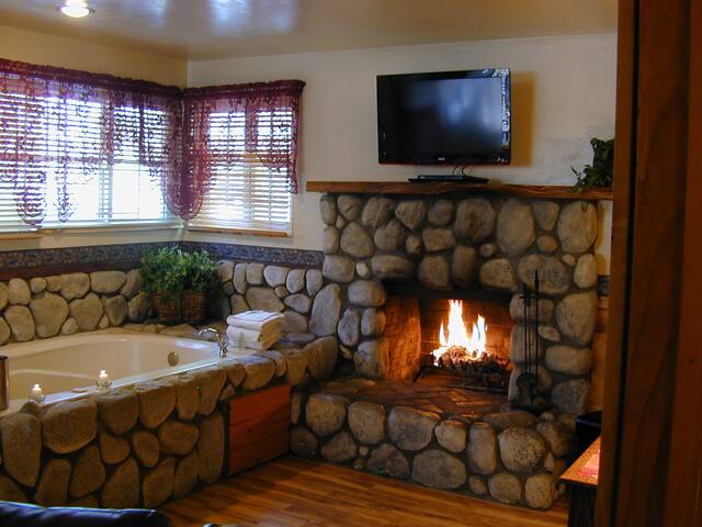 Sleepy Forest  S01 - Spa & Kitchen