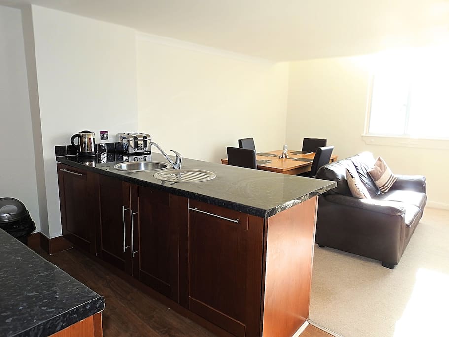 Kitchen/Lounge/Dining