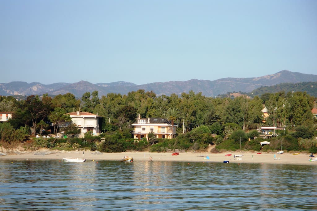 La casa vista dal mare - House view from the sea