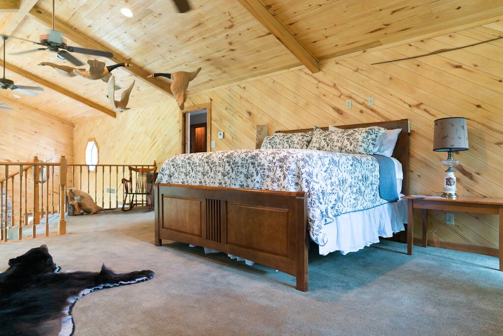 Master BR King Size Bed