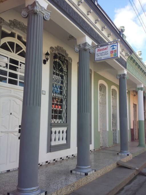 Hostal La Concha Azul.