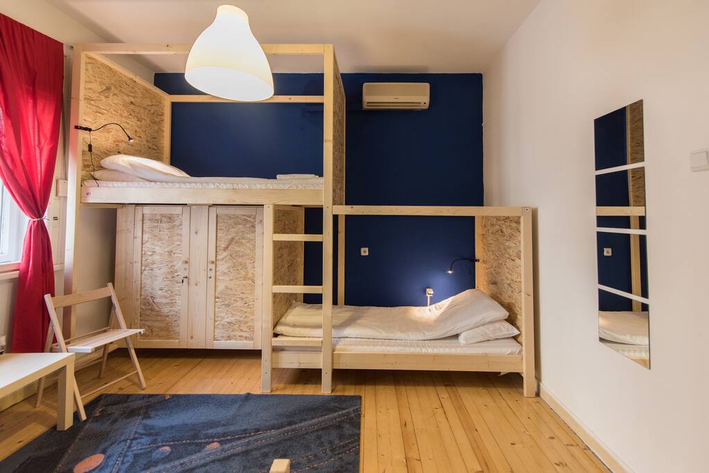 BestRest guesthouse
"Family room for 4"