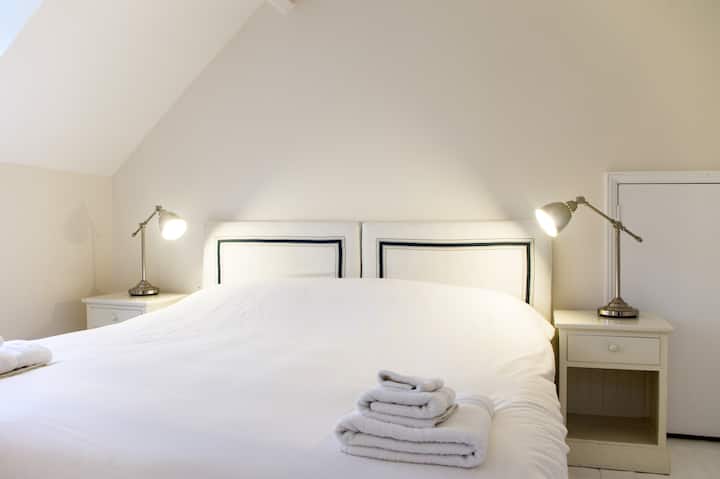 Chumba cha kulala 2 ghorofani kinaweza kuwa Super King au twin