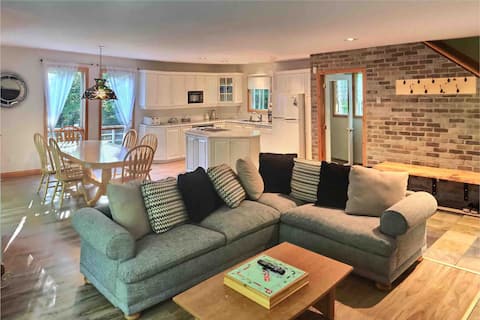 Top Airbnb: The Vale Perkins chalet in Potton