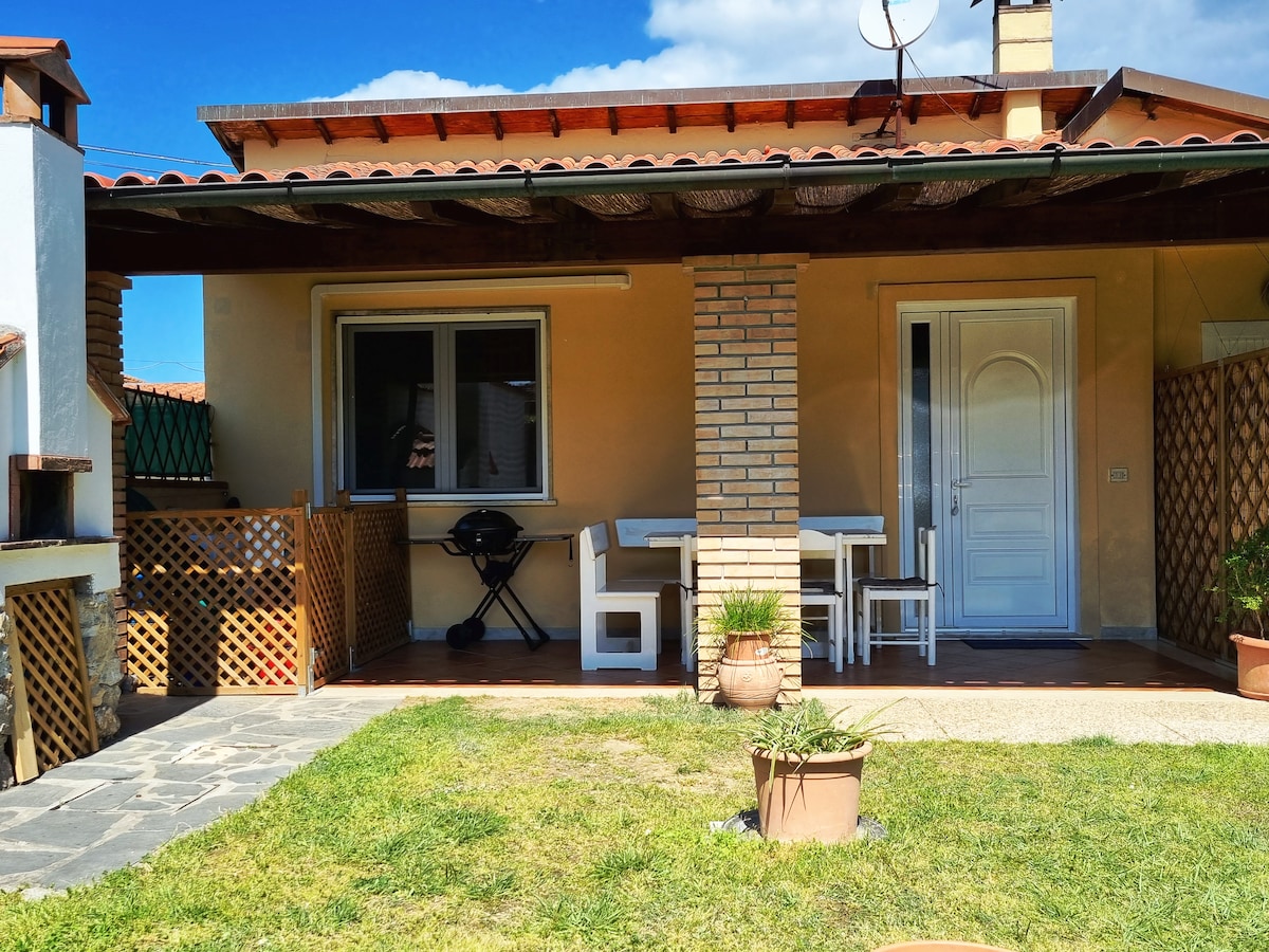 Piano di Mommio Vacation Rentals & Homes - Tuscany, Italy | Airbnb