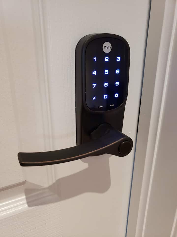 ระบบนิเวศของ NEST: ห้องนอน AirBnB มีรหัสที่ตั้งไว้ล่วงหน้าซึ่งเตรียมไว้ล่วงหน้าก่อนการเข้าพักของคุณ  

ทุกอย่างได้รับการรักษาความปลอดภัยอย่างทั่วถึงใน Bougie Beach House!