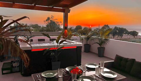 Odyssey Sea View Jacuzzi Beach Pool