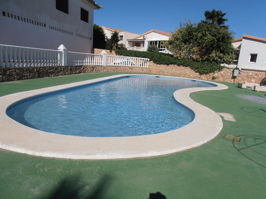 Childs pool area