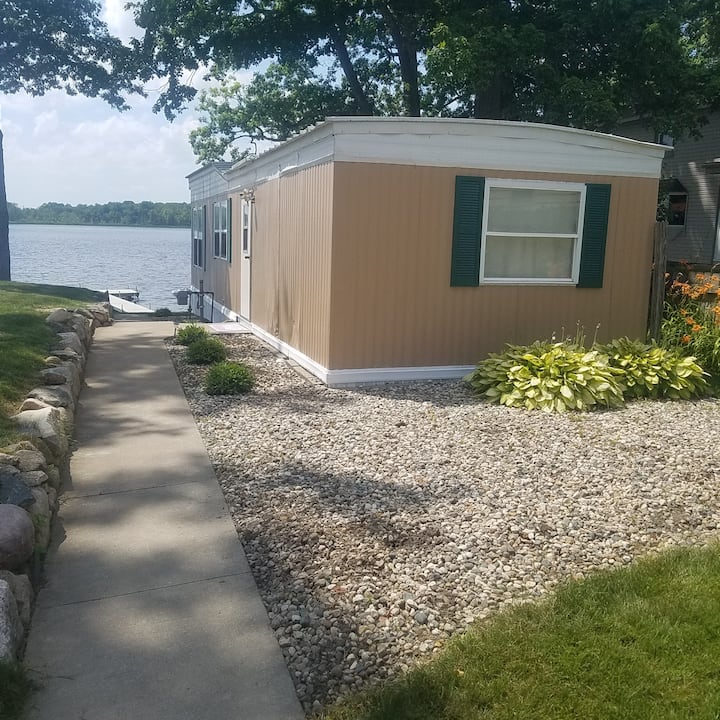 The Box for Guests Over 21 Houses for Rent in Marcellus, Michigan