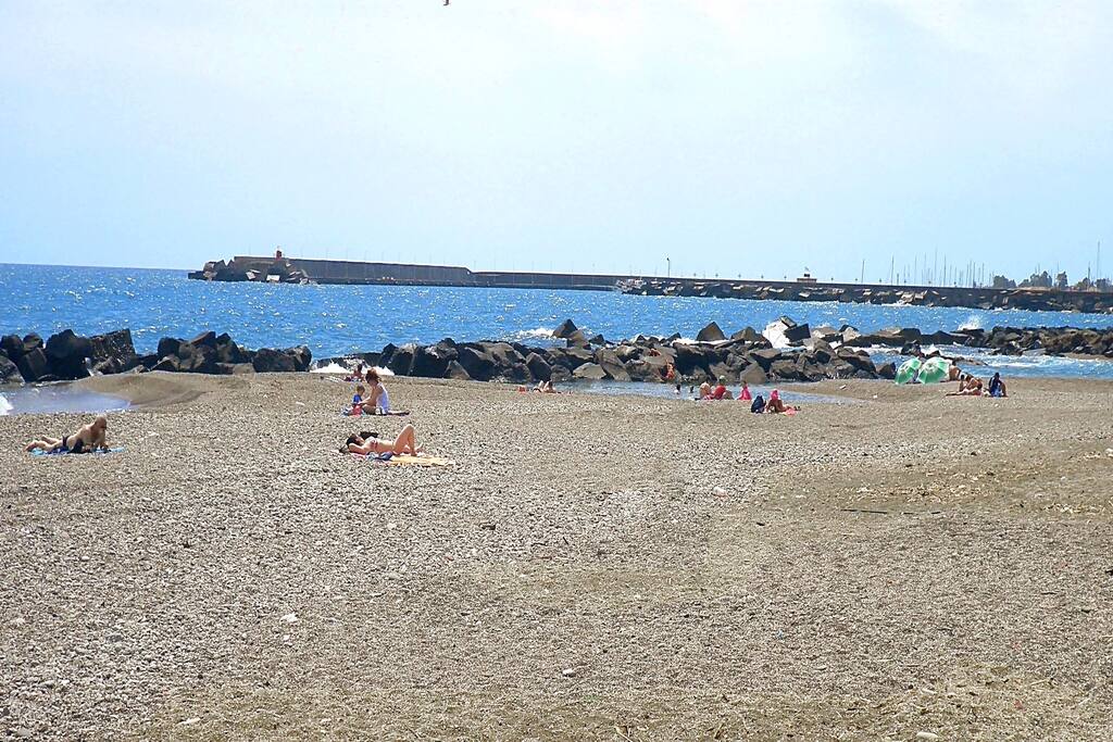 Mare spiaggia - Casa Atena Riposto porto dell' Etna - Taormina Catania