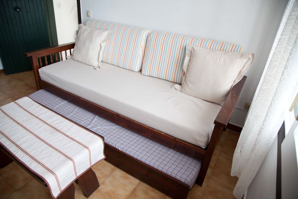 Sofá cama-nido