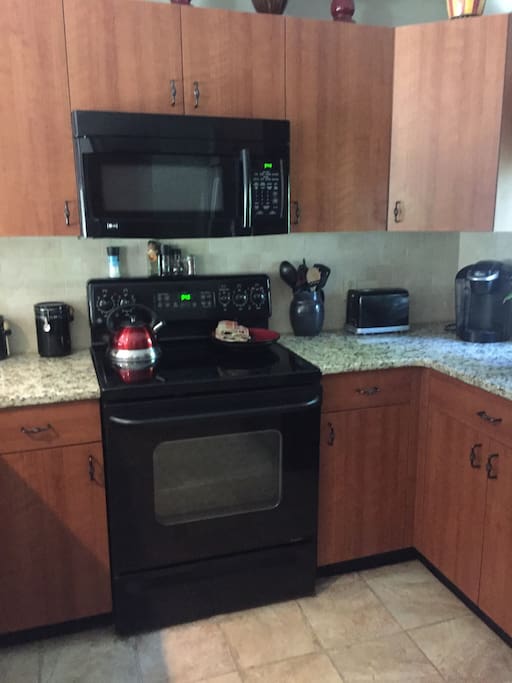 Full kitchen