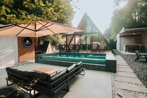 Private Modern Cabin + Extra Room —Moonlight Cabin