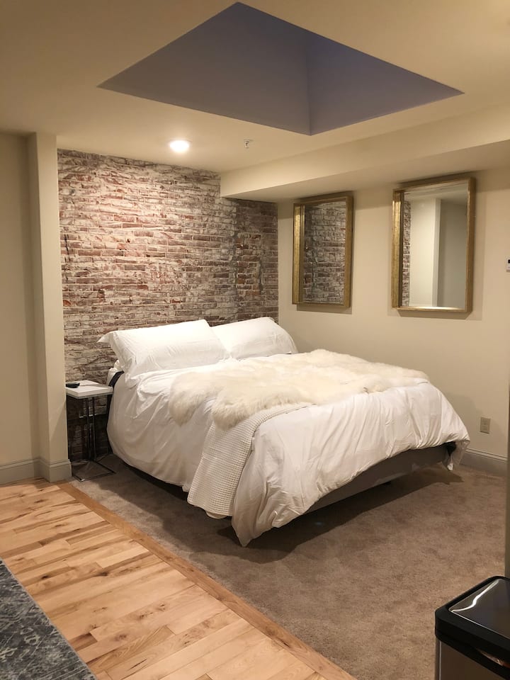 Church Street Loft, Downtown Burlington Lofts for Rent in Burlington