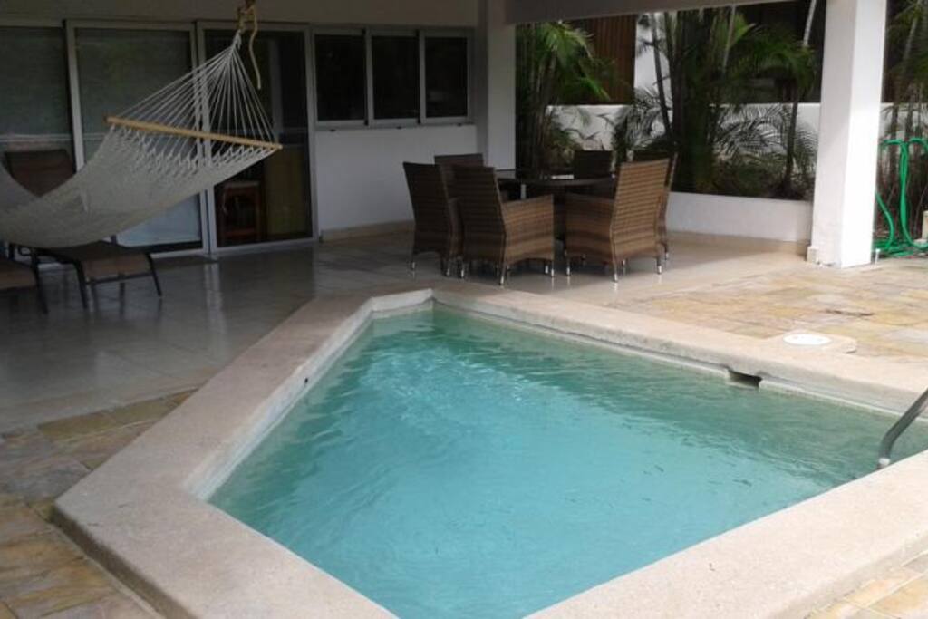 Terraza con Hamaca y Piscina privada