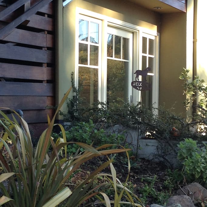 Separate entrance. In the spring and summer this is a lush garden.