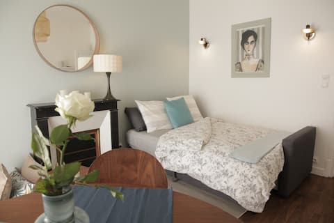 2 rooms at the foot of the metro
4 people