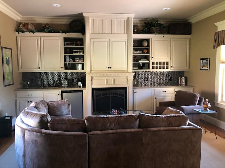 Mt. Vale Highlands Guest House - Galax, VA