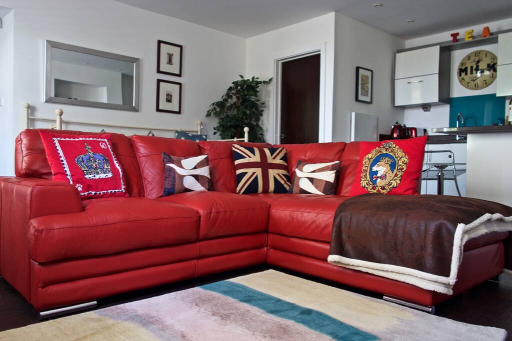 Lounge/Kitchen