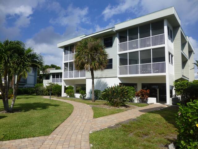 Airbnb Sanibel Island Vacation Rentals Places To Stay