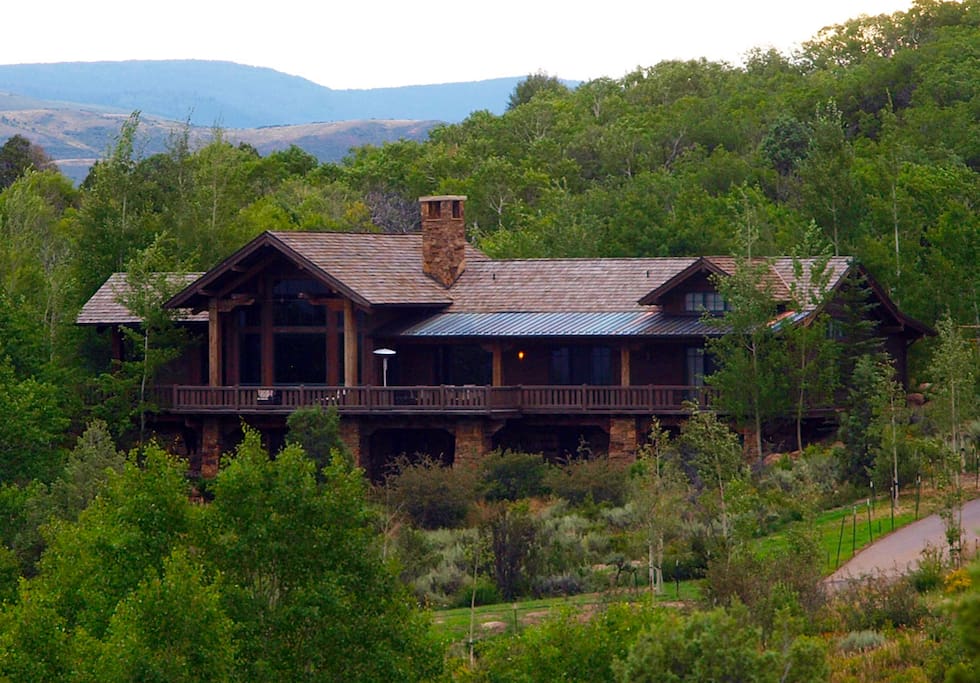 Beautiful Red Sky Ranch House. 10th tee box.