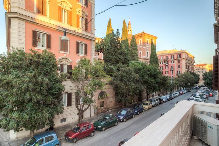 Appartamento vicino al Colosseo – LBR-000990-8 gallery image 3