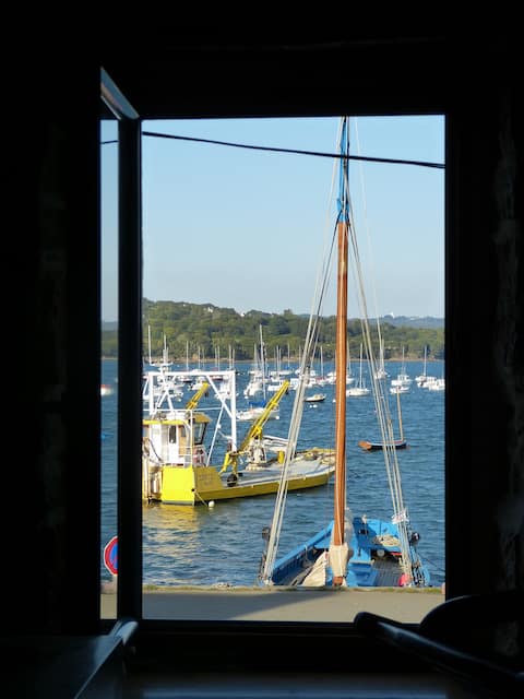 Successful Airbnb property: Fisherman's house in Plougastel, by the sea in Plougastel Daoulas