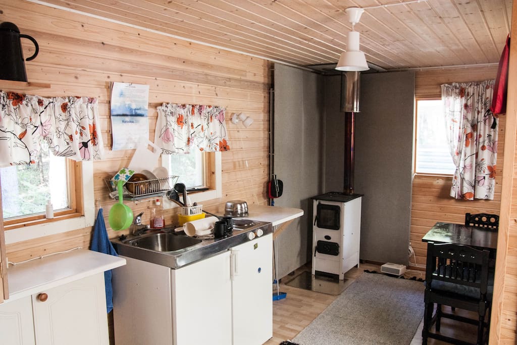 Päämökki keittiö
