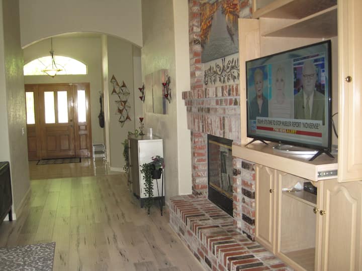 Comfy private unit with backyard