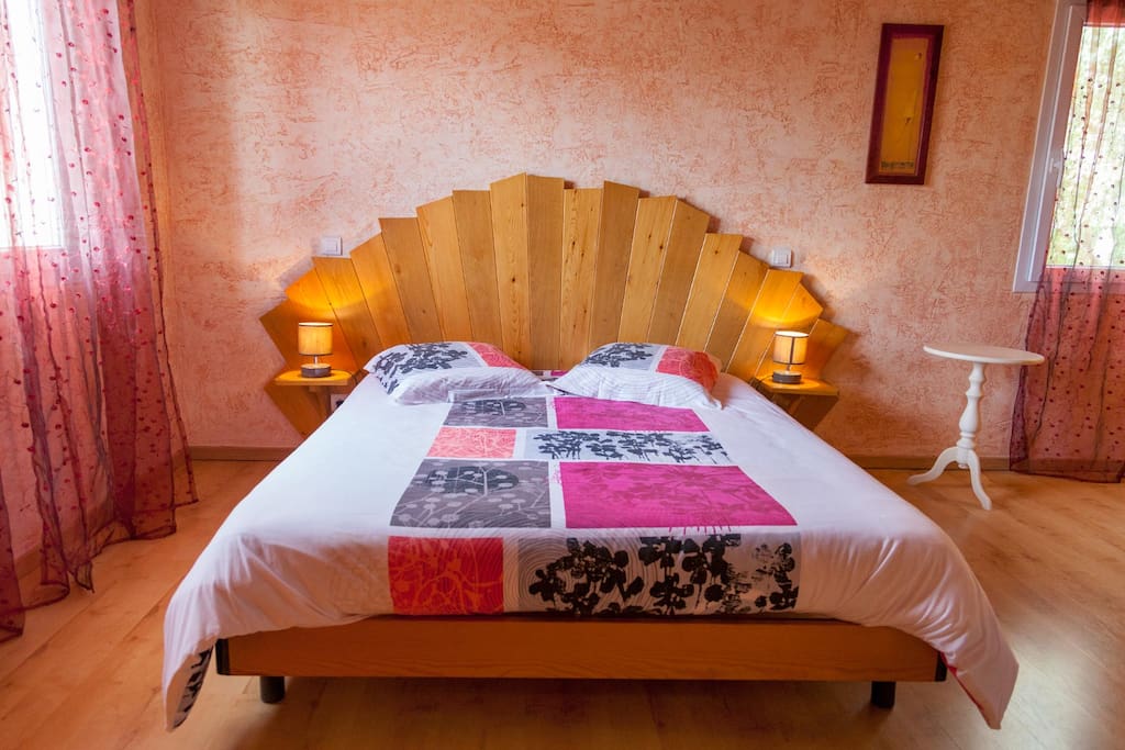 http://chambresdhotes-beaujolais.com/
La chambre Eugénie