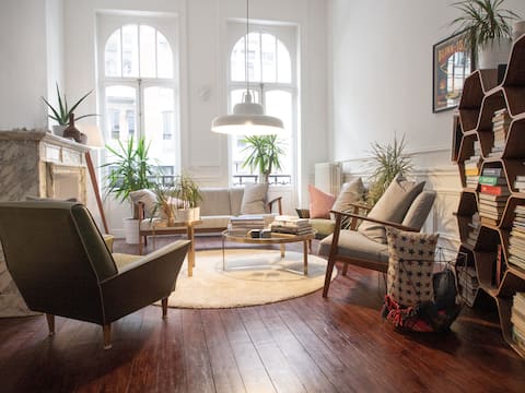 Successful Airbnb property: Cosy duplex near EU institutions. in Schaerbeek Schaarbeek