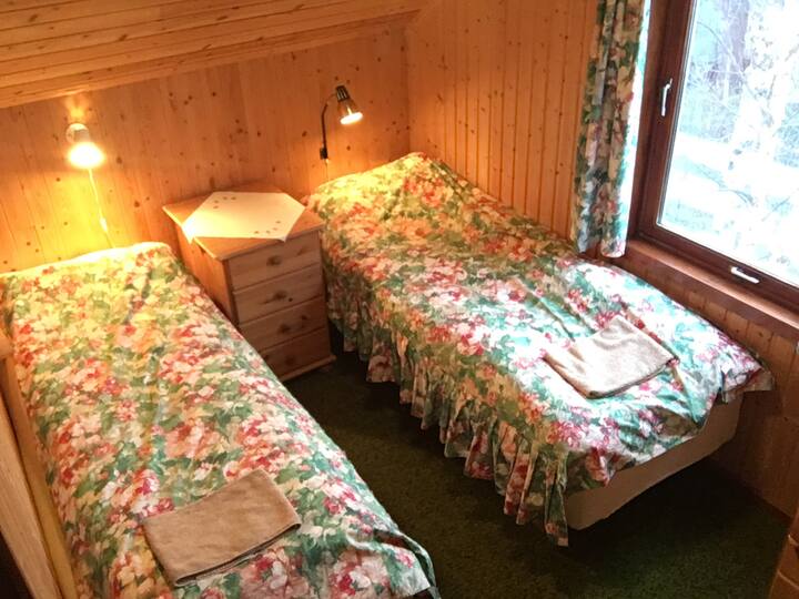 Chambre n ° 3, au 2e étage : les lits peuvent être rapprochés pour faire un lit double.