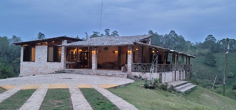 Finca Tierra de Leyendas Casa Colibrí (Hummingbird House)