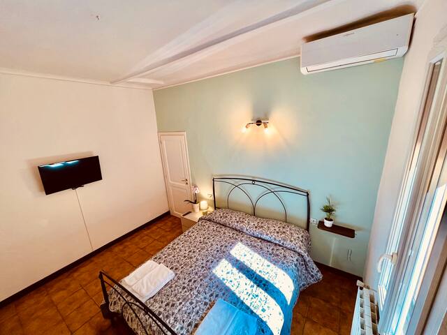 Gloriosos House gallery image 2